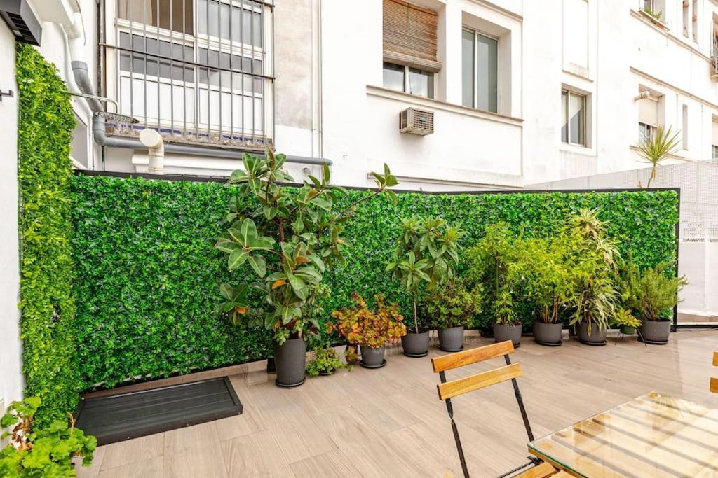 New! Cozy For Couples With Private Patio Sevilha